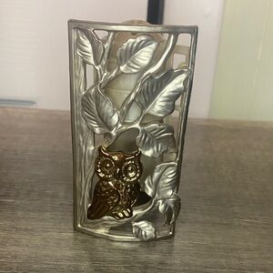 Silver and Gold Owl wallflower